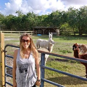 Meet your Posher, Cyndi